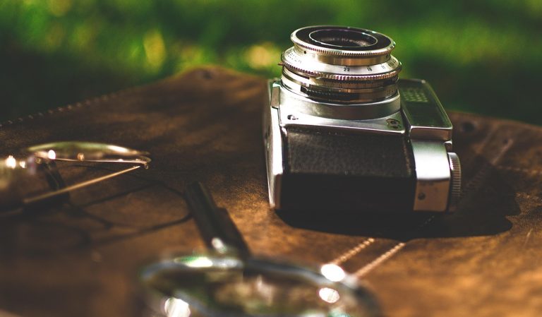 Plongée et contre-plongée : explication simple pour maîtriser la photo