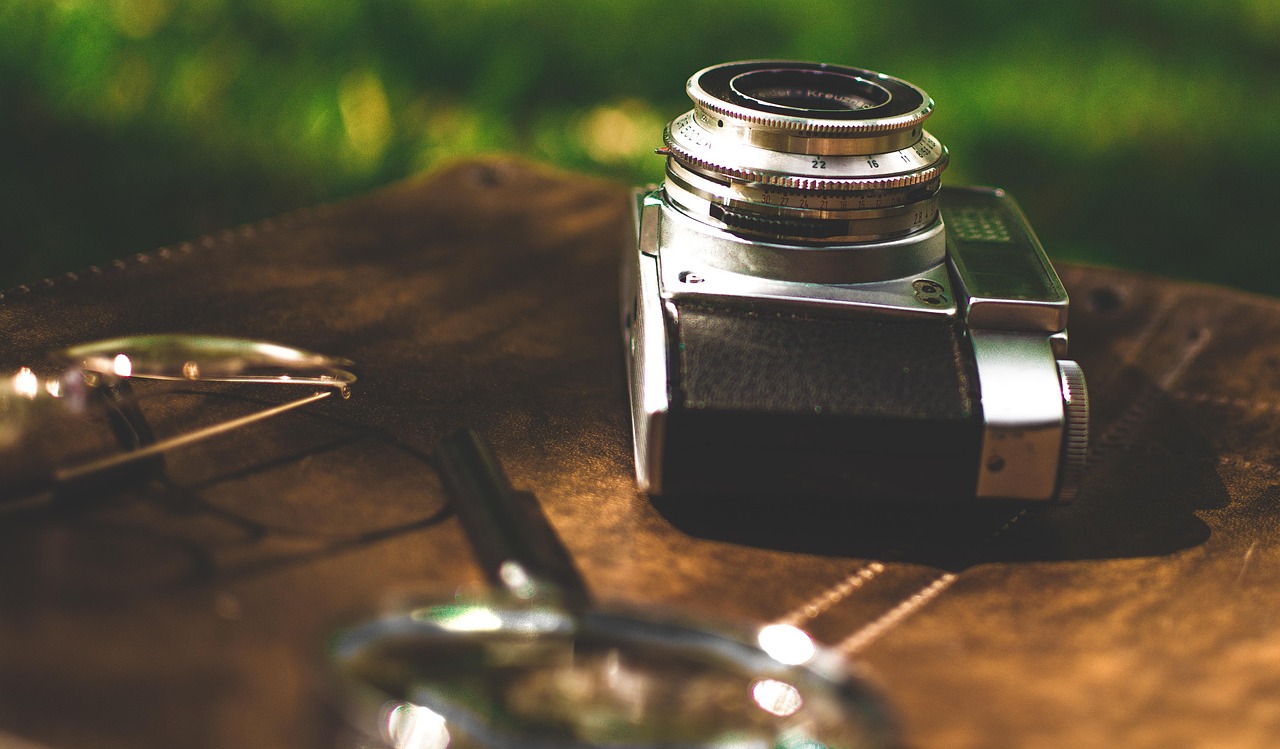 Plongée et contre-plongée : explication simple pour maîtriser la photo